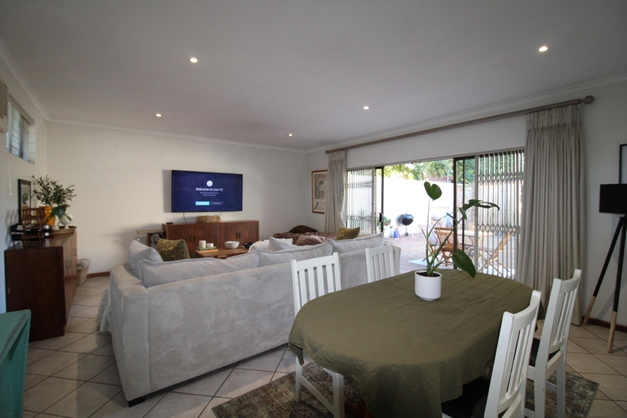 To Let 3 Bedroom Property for Rent in Somerset West Western Cape